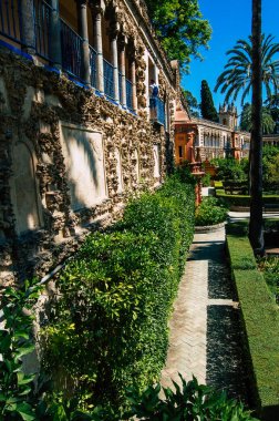 Sevilla İspanya 4 Eylül 2021 Sevilla Alcazar ve bahçeleri Müslüman döneminden kalma güçlendirilmiş bir saray. İspanya 'daki Mudejar mimarisinin en parlak örneği olarak kabul ediliyor.