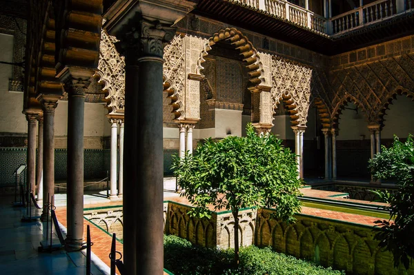 스페인 세빌랴 Seville Spain 2021 세비야의 카사르 Alcazar Seville 정원은 — 스톡 사진