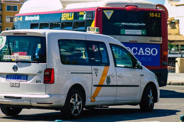 Sevilla Spanien September 2021 Taxi Fahren Durch Die Straßen Von — Stockfoto