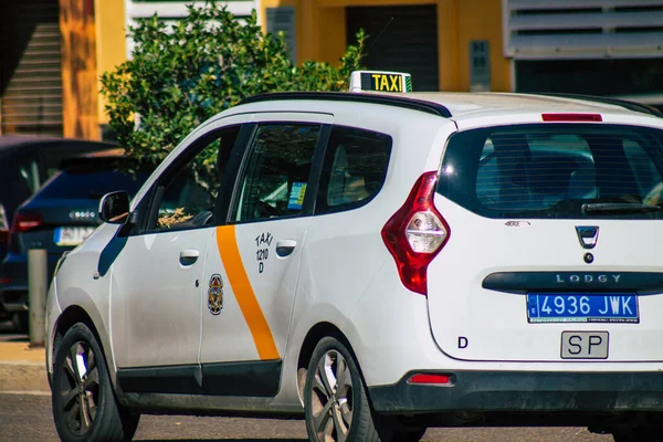 Sevilla Spanien September 2021 Taxi Fahren Durch Die Straßen Von — Stockfoto