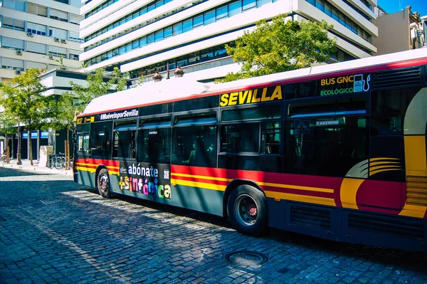 Sevilla España Septiembre 2021 Autobús Conduciendo Por Las Calles Sevilla —  Fotos de Stock