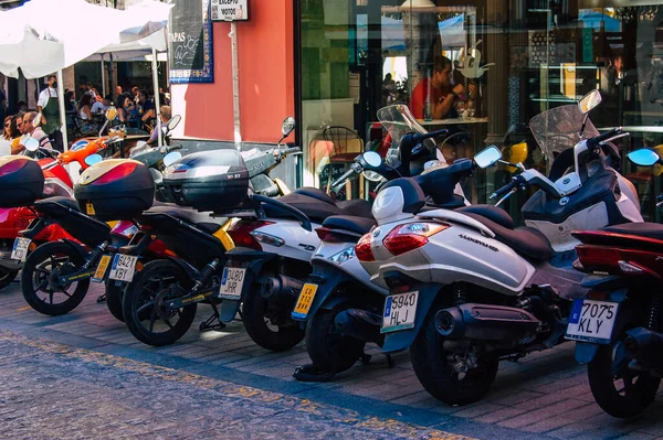 Севілья Іспанія Вересня 2021 Року Мотоцикли Припарковані Вулицях Севільї Емблематичному — стокове фото