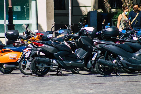 Sevilha Espanha Setembro 2021 Motos Estacionadas Nas Ruas Sevilha Uma — Fotografia de Stock