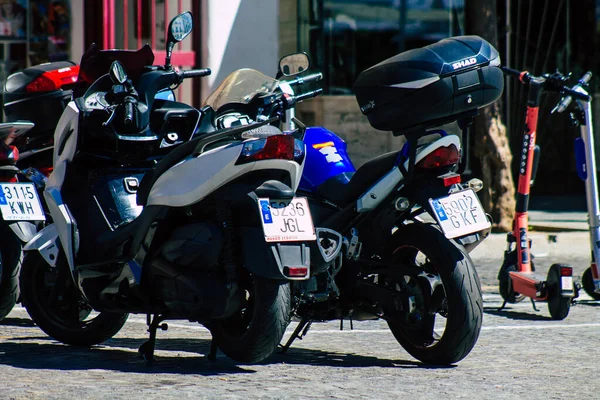 Seville Spain September 2021 Motorcycles Parked Streets Seville Emblematic City — Stock Photo, Image