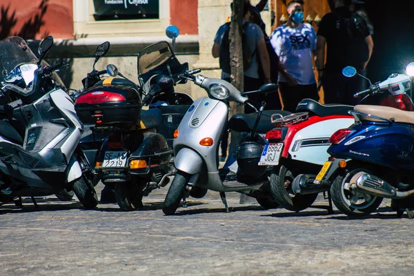 Sevilha Espanha Setembro 2021 Motos Estacionadas Nas Ruas Sevilha Uma — Fotografia de Stock