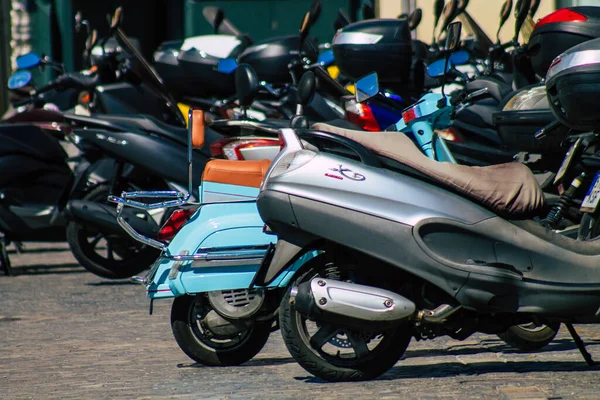 Sevilha Espanha Setembro 2021 Motos Estacionadas Nas Ruas Sevilha Uma — Fotografia de Stock