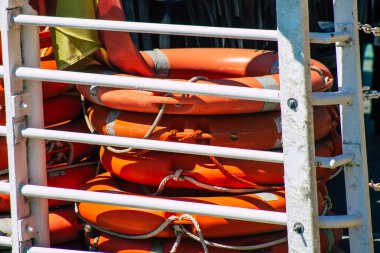 18 Eylül 2021 tarihinde İspanya 'nın güneyinde, sembolik bir şehir ve Endülüs Bölgesi' nin başkenti olan Sevilla Nehri 'ni geçen Guadalquivir Nehri' ndeki Turist tekneleri