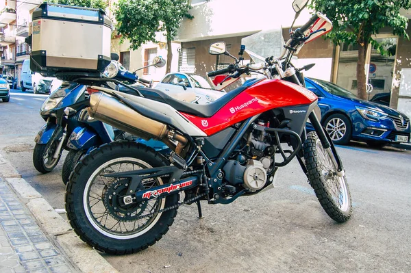 Seville Spain September 2021 Husqvarna 650 Motorcycle Parked Streets Seville — Stock Photo, Image