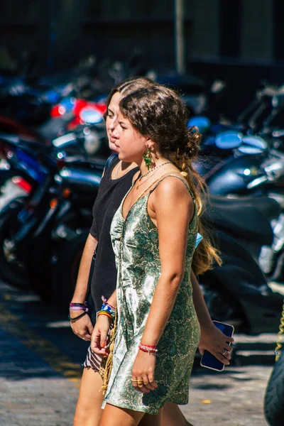 Sevilla Spanien September 2021 Fotgängare Promenader Gatan Utbrottet Coronavirus Slå — Stockfoto