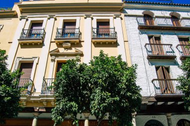 Seville İspanya 18 Eylül 2021 İspanya 'nın güneyinde, sembolik şehir ve Endülüs Bölgesi' nin başkenti Sevilla şehrinde yer alan bina.