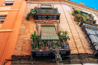 Seville İspanya 18 Eylül 2021 İspanya 'nın güneyinde, sembolik şehir ve Endülüs Bölgesi' nin başkenti Sevilla şehrinde yer alan bina.