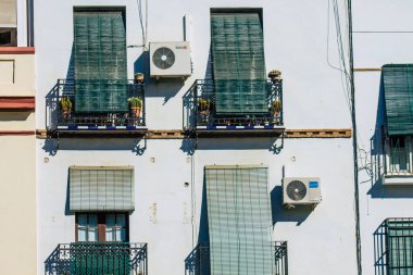 Seville İspanya 18 Eylül 2021 İspanya 'nın güneyinde, sembolik şehir ve Endülüs Bölgesi' nin başkenti Sevilla şehrinde yer alan bina.