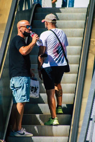 Seville Spain September 2021 Pedestrians Using Escalator Coronavirus Outbreak Hitting — Stock Photo, Image