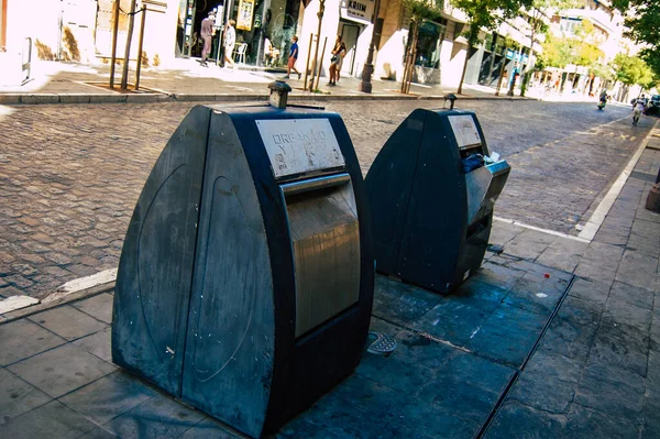 Sevilla Španělsko Září 2021 Kontejner Odpadky Ulicích Sevilly Symbolického Města — Stock fotografie