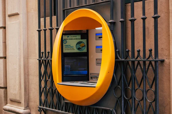 Seville Spain September 2021 Atm Located Streets Seville Emblematic City — Stock Photo, Image