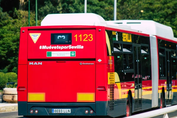 Sevilla España Septiembre 2021 Autobús Conduciendo Por Las Calles Sevilla —  Fotos de Stock