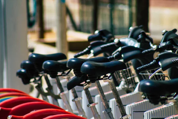 Sevilla España Septiembre 2021 Bicicletas Accesibles Para Alquilar Por Cortos —  Fotos de Stock