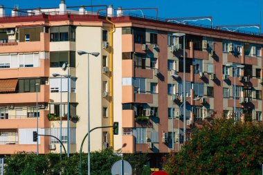 Seville İspanya 22 Eylül 2021 İspanya 'nın güneyinde, sembolik şehir ve Endülüs Bölgesi' nin başkenti Sevilla şehrinde yer alan bina.