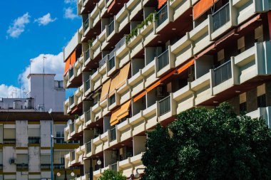 Seville İspanya 22 Eylül 2021 İspanya 'nın güneyinde, sembolik şehir ve Endülüs Bölgesi' nin başkenti Sevilla şehrinde yer alan bina.