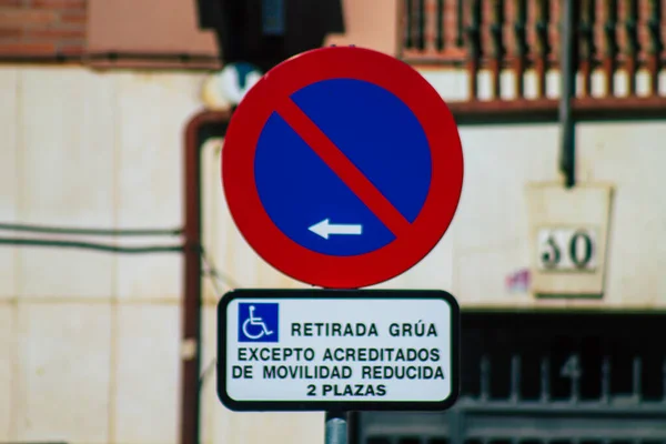 Sevilla Spanje September 2021 Straatnaambord Verkeersbord Opgetrokken Aan Zijkant Van — Stockfoto