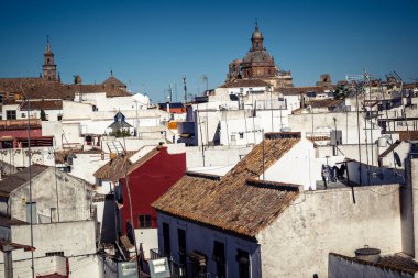 Carmona, İspanya, 11 Ekim 2025 Dar ve pitoresk sokaklardan oluşan Carmona Panoramik Manzarası. Şehir, Jül Sezar zamanında Carmo olarak biliniyordu..