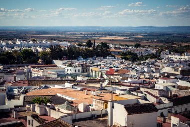 Carmona, İspanya, 11 Ekim 2025 Dar ve pitoresk sokaklardan oluşan Carmona Panoramik Manzarası. Şehir, Jül Sezar zamanında Carmo olarak biliniyordu..