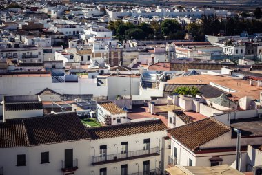 Carmona, İspanya, 11 Ekim 2025 Dar ve pitoresk sokaklardan oluşan Carmona Panoramik Manzarası. Şehir, Jül Sezar zamanında Carmo olarak biliniyordu..