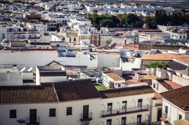 Carmona, İspanya, 11 Ekim 2025 Dar ve pitoresk sokaklardan oluşan Carmona Panoramik Manzarası. Şehir, Jül Sezar zamanında Carmo olarak biliniyordu..