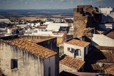 Carmona, İspanya, 11 Ekim 2025 Dar ve pitoresk sokaklardan oluşan Carmona Panoramik Manzarası. Şehir, Jül Sezar zamanında Carmo olarak biliniyordu..