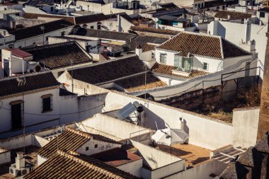 Carmona, İspanya, 11 Ekim 2025 Dar ve pitoresk sokaklardan oluşan Carmona Panoramik Manzarası. Şehir, Jül Sezar zamanında Carmo olarak biliniyordu..