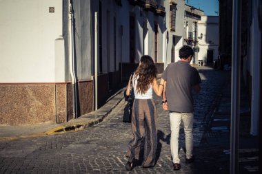 Carmona, İspanya, 11 Ekim 2025 Sokakları ve tarihi şehir merkezi Carmona 'nın dar ve pitoresk sokaklardan oluşan şehir manzarası.