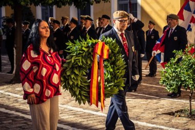 Seville, İspanya, 25 Ekim 2025. İspanyol Silahlı Kuvvetleri 9. Piyade Alayı 