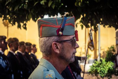 Seville, İspanya, 25 Ekim 2025. İspanyol Silahlı Kuvvetleri 9. Piyade Alayı 