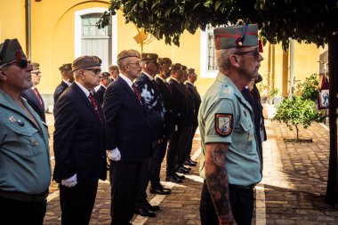 Seville, İspanya, 25 Ekim 2025. İspanyol Silahlı Kuvvetleri 9. Piyade Alayı 