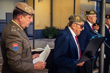 Seville, İspanya, 25 Ekim 2025. İspanyol Silahlı Kuvvetleri 9. Piyade Alayı 