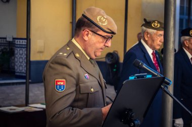 Seville, İspanya, 25 Ekim 2025. İspanyol Silahlı Kuvvetleri 9. Piyade Alayı 