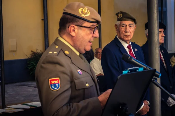 Seville, İspanya, 25 Ekim 2025. İspanyol Silahlı Kuvvetleri 9. Piyade Alayı 