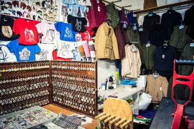 Seville, İspanya, 18 Kasım 2025 Seville Uluslararası At Fuarı 'nda (SICAB) binicilik atölyesi. Dünyanın en büyük İspanyol atları sergisi 350 'den fazla üreticiyi bir araya getirdi..