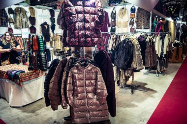 Seville, İspanya, 18 Kasım 2025 Seville Uluslararası At Fuarı 'nda (SICAB) binicilik atölyesi. Dünyanın en büyük İspanyol atları sergisi 350 'den fazla üreticiyi bir araya getirdi..