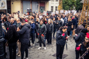 Seville, İspanya, 30 Kasım 2025 Sevilla 'da serbest çalışan işçiler, İspanyol hükümetinin uğradığı sömürüyü protesto etmek için şehrin tarihi merkezinde gösteri yaptılar..