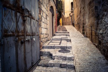 Kudüs, İsrail, 15 Aralık 2025 Kudüs şehri antik tarih ve modern gelişimin eşsiz bir karışımını sergiliyor..