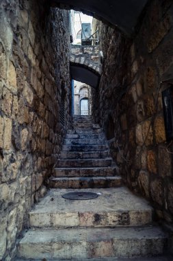 Kudüs, İsrail, 15 Aralık 2025 Kudüs şehri antik tarih ve modern gelişimin eşsiz bir karışımını sergiliyor..