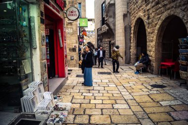 Kudüs, İsrail, 15 Aralık 2025 Kudüs şehri antik tarih ve modern gelişimin eşsiz bir karışımını sergiliyor..