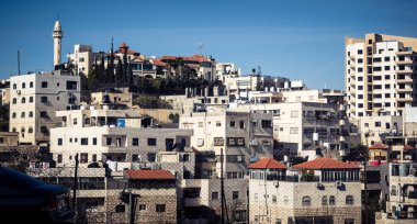 Hebron, Batı Şeria, 22 Aralık 2025 Tel Rumeida 'nın yükseklerinden Panoramik şehir manzarası. Bu yoğun şehir manzarası bölünmüş şehrin eşsiz topografisini gösteriyor..