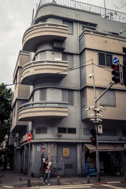 Tel Aviv, İsrail, 19 Ocak 2026 Florentin Mahallesi, şehrin eşsiz mimari mirasını betimliyor. Tarihi Bauhaus 'tan modern konut tasarımlarına kadar uzanan bu yapılar.