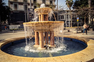 Tel Aviv, İsrail, 23 Ocak 2026 Cityscape, şehrin eşsiz mimari mirasını gösteriyor. Tarihi Bauhaus 'tan modern konut tasarımlarına kadar uzanan bu yapılar.