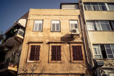 Tel Aviv, İsrail, 23 Ocak 2026 Cityscape, şehrin eşsiz mimari mirasını gösteriyor. Tarihi Bauhaus 'tan modern konut tasarımlarına kadar uzanan bu yapılar.