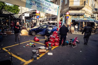 Tel Aviv, İsrail, 23 Ocak 2026 Shuk Hapishpishim bit pazarının genel görünümü. Tedarikçiler, kentin çok kültürlü yapısını yansıtan çeşitli antikalar, eski eşyalar ve yerel el sanatları sergiliyorlar..