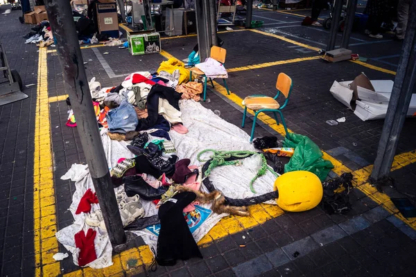 Tel Aviv, İsrail, 23 Ocak 2026 Shuk Hapishpishim bit pazarının genel görünümü. Tedarikçiler, kentin çok kültürlü yapısını yansıtan çeşitli antikalar, eski eşyalar ve yerel el sanatları sergiliyorlar..