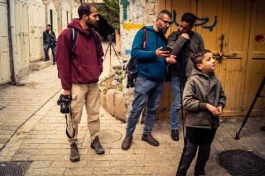 Hebron, Filistin Toprakları, 5 Şubat 2026 Profesyonel Filistinli gazeteciler ve yerel medya ekipleri Batı Şeria 'nın kalbinde günlük gerçekleri ve devam eden durumu belgeliyorlar..